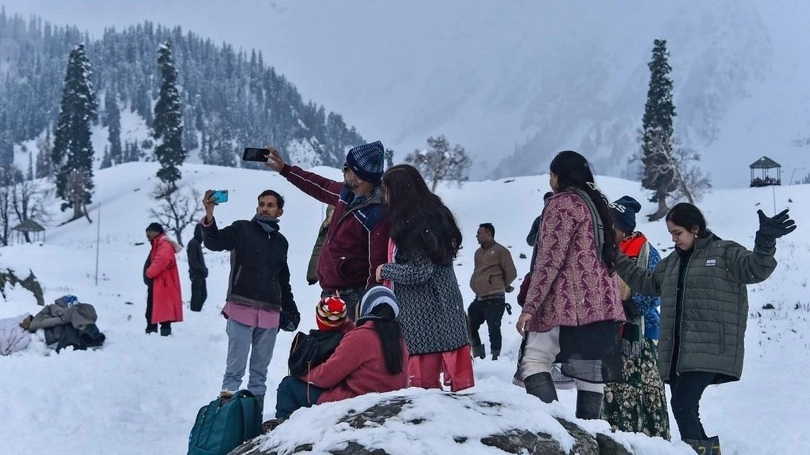 Gulmarg Ski Resort Sees a Tourist Boom with Early Snowfall